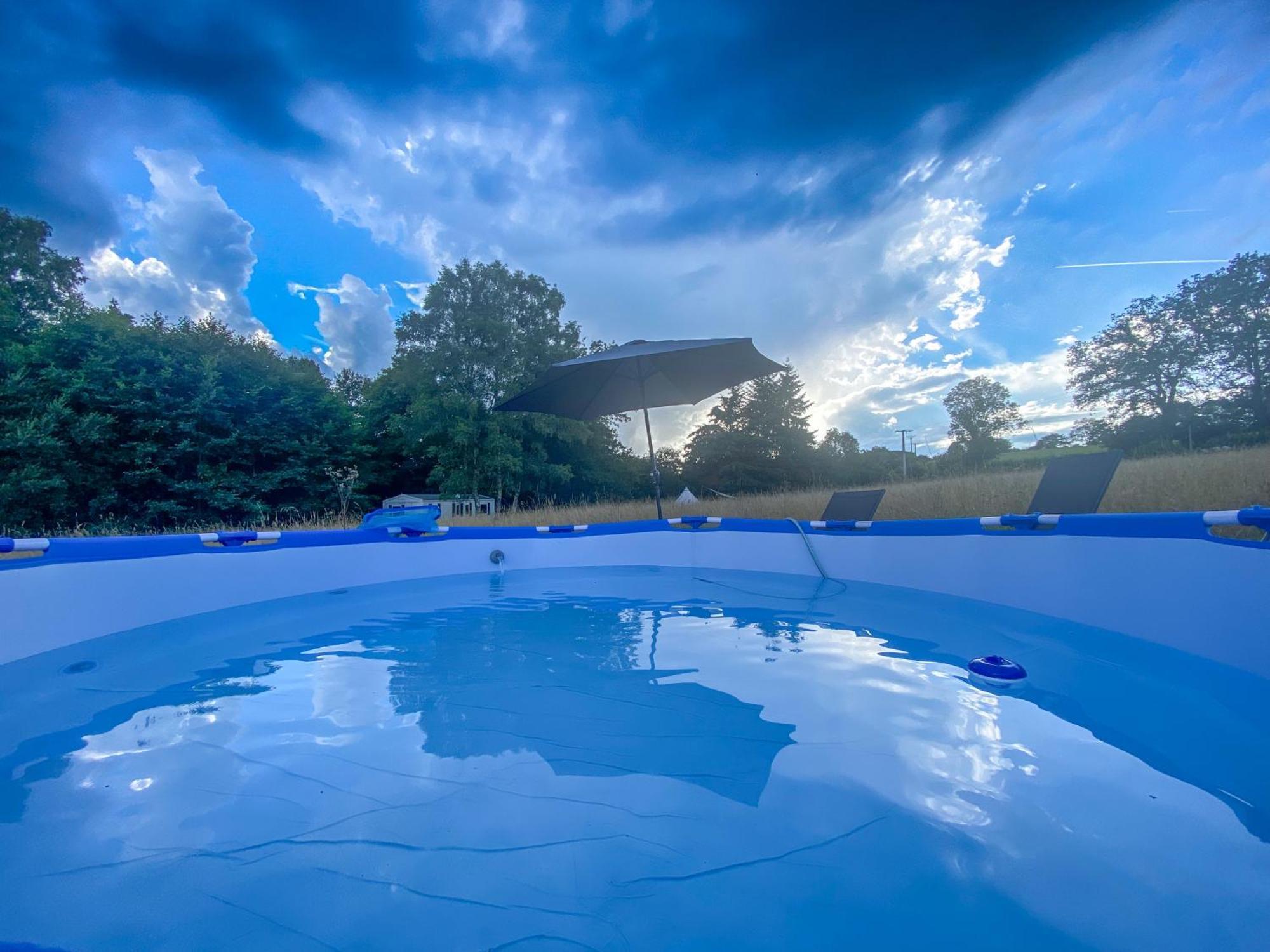 Mini-Glamping En Auvergne Villa Sainte-Christine  Dış mekan fotoğraf