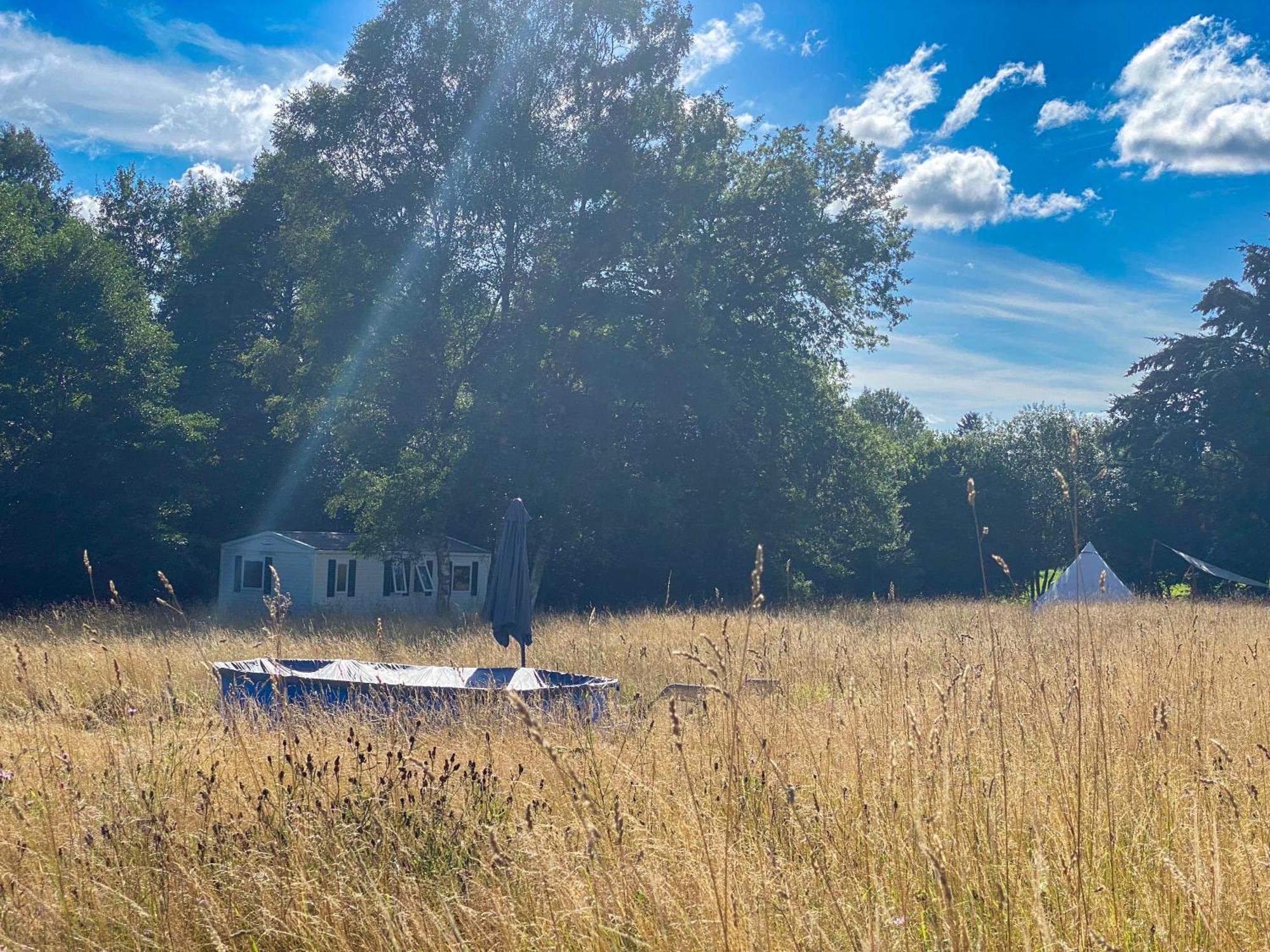Mini-Glamping En Auvergne Villa Sainte-Christine  Dış mekan fotoğraf