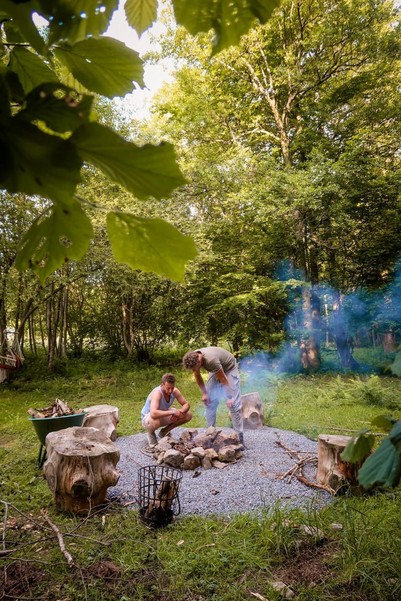 Mini-Glamping En Auvergne Villa Sainte-Christine  Dış mekan fotoğraf